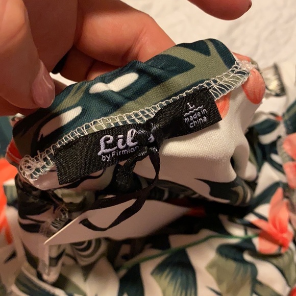 Adorable halter dress 🌸 bundle and save - Picture 5 of 5